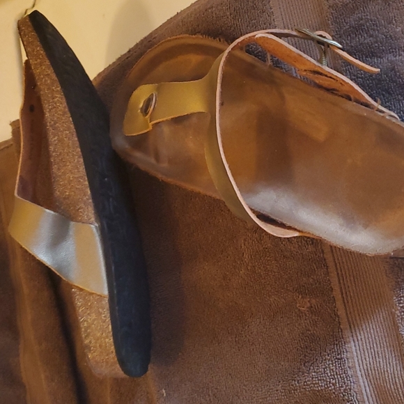 Ladies sandals - Picture 2 of 3